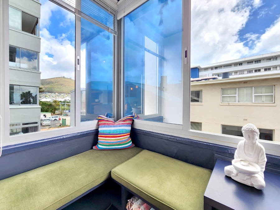 1 Bedroom Property for Sale in Mouille Point Western Cape